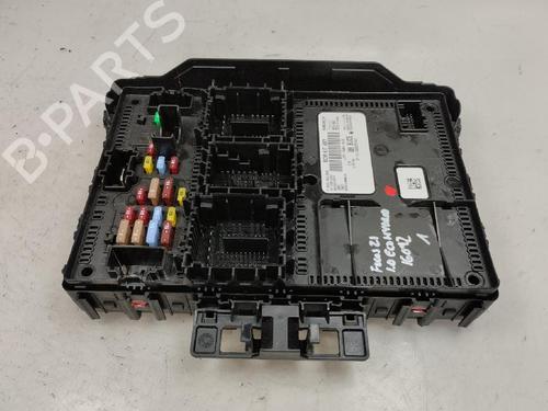 Used Fuse box Fuse box 19795947 19795947
