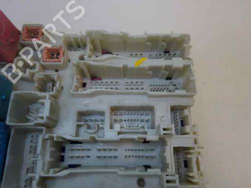 Fuse box TOYOTA YARIS (_P9_) 1.4 D-4D (NLP90_, NLP90R) | BP1029755E1
