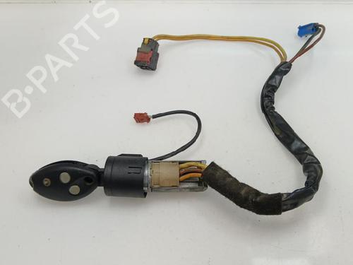 Used Ignition barrel Ignition barrel CITROËN XSARA (N1) 1.9 D (70 hp) 35744832 35744832
