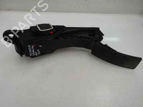 Used Pedal Pedal 9809703 9809703