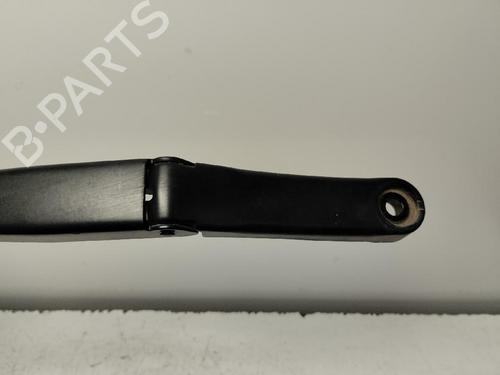 Used Front windshield wiper arm Front windshield wiper arm 17707544 17707544