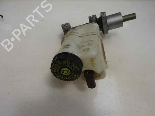 Hovedbremsecylinder Hovedbremsecylinder 7676492 7676492