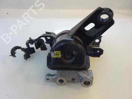 Used Engine mount Engine mount 8796876 8796876