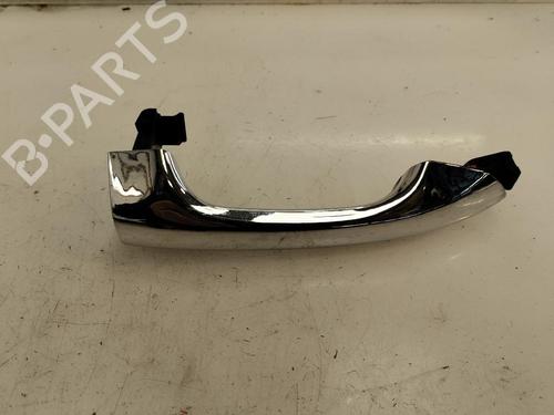 front-right-exterior-door-handle-kia-carens-iv-2015-2013-16317339 main image