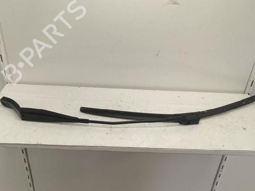 Used Front windshield wiper arm Front windshield wiper arm 36883188 36883188