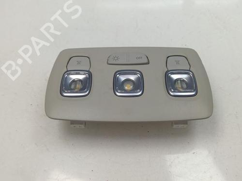 Luz interior Luz interior RENAULT MEGANE IV Hatchback (B9A/M/N_) 1.2 TCe 130 (B9MR) (130 hp) 35744946 35744946