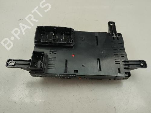 Used Fuse box Fuse box 17773544 17773544