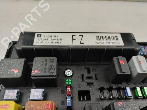 Used Fuse box Fuse box OPEL ASTRA H (A04) 1.7 CDTI (L48) (100 hp) 17661967 17661967