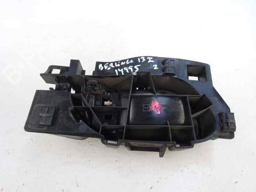 Used Front left interior door handle Front left interior door handle 9236223 9236223
