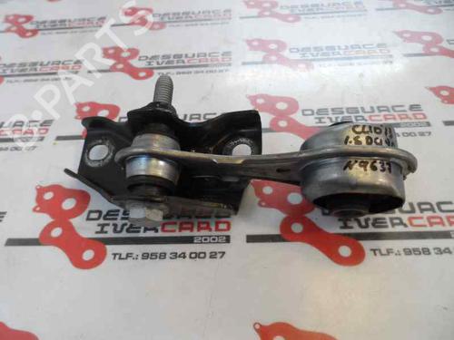 Used Engine mount Engine mount 8796765 8796765