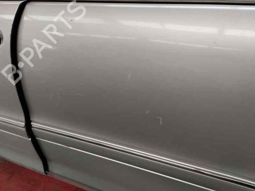 Used Left front door MERCEDES-BENZ C-CLASS (W203) C 220 CDI (203.006) (136 hp) 30540360