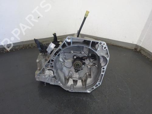 Used Gearbox Gearbox DACIA SANDERO II 1.0 TCe 100 (B8ML) (101 hp) 10645571 10645571
