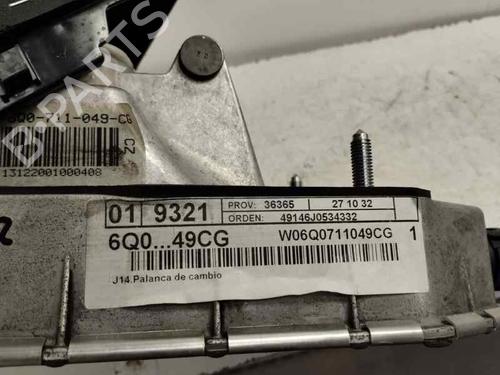 Used Gear lever SEAT IBIZA IV (6J5, 6P1) 1.2 TSI (86 hp) 28025403