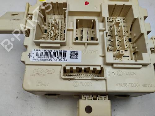 Fuse box HYUNDAI TUCSON (JM) 2.0 All-wheel Drive | BP20111342E1