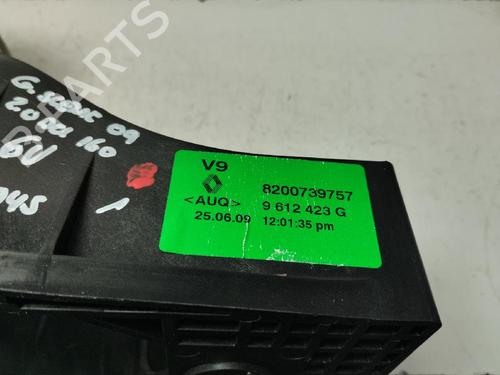 Used Gear lever RENAULT GRAND SCÉNIC III (JZ0/1_) 2.0 dCi (JZ0L) (160 hp) 17759138