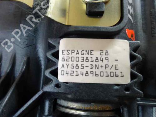 Used Driver airbag RENAULT MEGANE II (BM0/1_, CM0/1_) 1.5 dCi (BM02, BM13, BM2A, CM02, CM13) (101 hp) 2302460