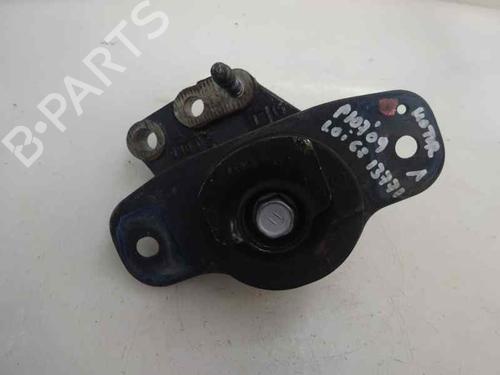 Used Engine mount Engine mount 8796940 8796940