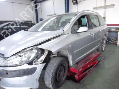 Fuse box PEUGEOT 307 SW (3H) 2.0 HDI 90 | BP10658224E1