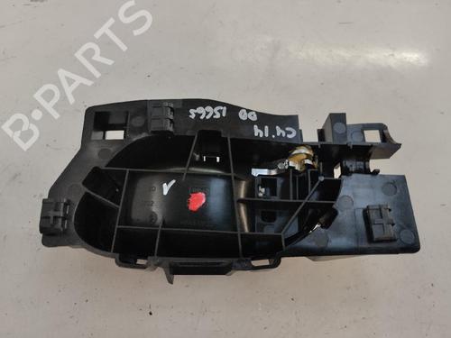 Used Front right interior door handle Front right interior door handle 19482936 19482936