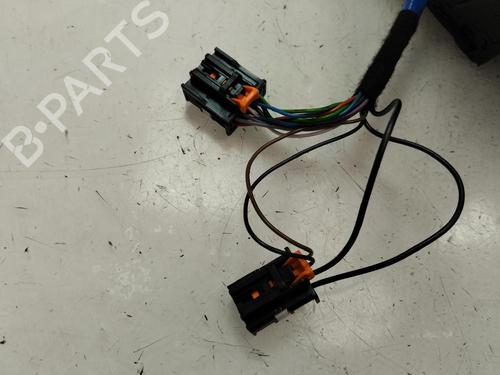 Used Right mirror OPEL CORSA F (P2JO) 1.2 (68) (101 hp) 19483438