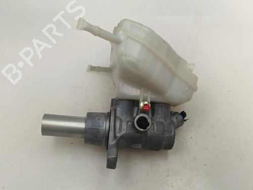Used Brake master cylinder Brake master cylinder MERCEDES-BENZ C-CLASS (W205) C 220 BlueTEC / d (205.002, 205.004) (170 hp) 39581514 39581514