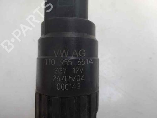Waschwasserpumpe für VW GOLF V (1K1) 1.4 16V (75 hp) 14920720
