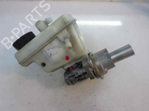 Used Brake master cylinder Brake master cylinder RENAULT LAGUNA III Grandtour (KT0/1) 2.0 dCi (KT07, KT0J, KT14, KT1A, KT1S) (131 hp) 8875401 8875401