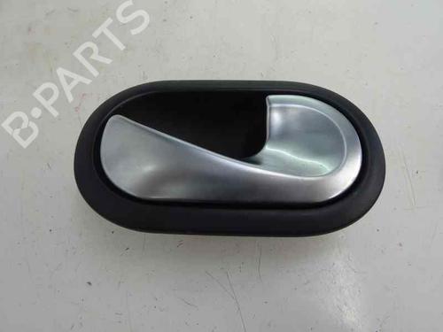 Used Front right interior door handle Front right interior door handle 7557962 7557962