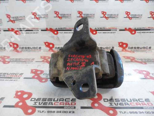 Used Engine mount KIA SORENTO I (JC) 2.5 CRDi 4WD (140 hp) 8797008