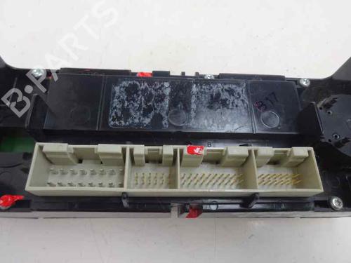 Used Climate control VW GOLF IV (1J1) 1.6 16V (105 hp) 3253849