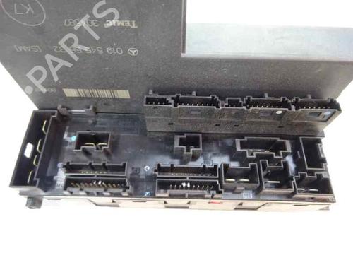 Boîte à Fusibles MERCEDES-BENZ E-CLASS (W210) E 270 CDI (210.016) (170 hp) 9162194