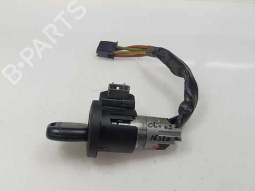Used Ignition barrel Ignition barrel RENAULT CLIO II (BB_, CB_) 1.2 (BB0A, BB0F, BB10, BB1K, BB28, BB2D, BB2H, CB0A,... (58 hp) 35743249 35743249