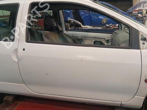 Used Right front door Right front door RENAULT TWINGO I (C06_) 1.2 (C066, C068) (58 hp) 39900228 39900228
