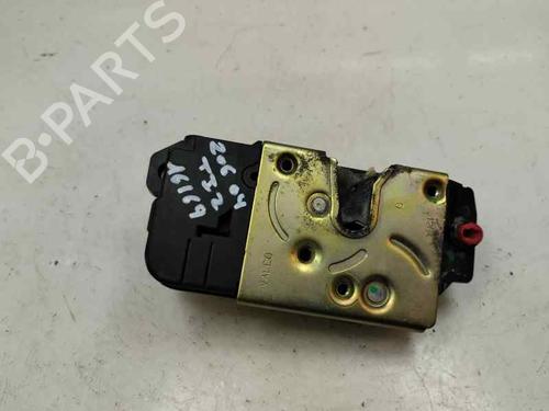 Venstre bak lås PEUGEOT 206 Hatchback (2A/C) 1.4 i (75 hp) 22634145