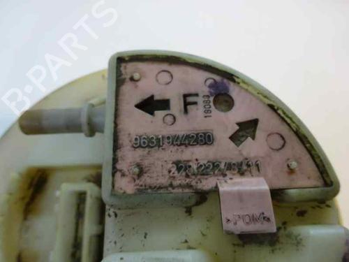 Used Fuel pump CITROËN XSARA (N1) 1.6 i (88 hp) 1195710
