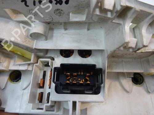 AC-Styringsenhed/Manøvreenhed VW POLO IV (9N_, 9A_) 1.9 SDI (64 hp) 10694169