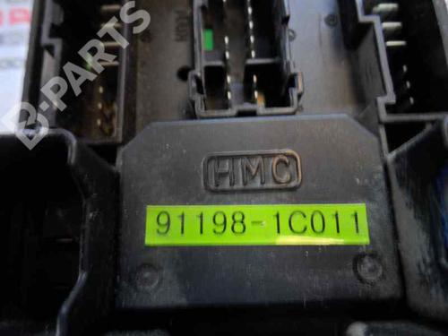 Fuse box HYUNDAI GETZ (TB)  | BP586410E1 