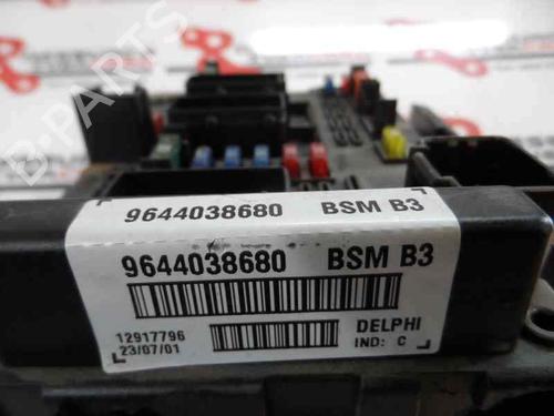 Zekeringkast PEUGEOT 307 (3A/C) 2.0 HDi 90 (90 hp) 353844