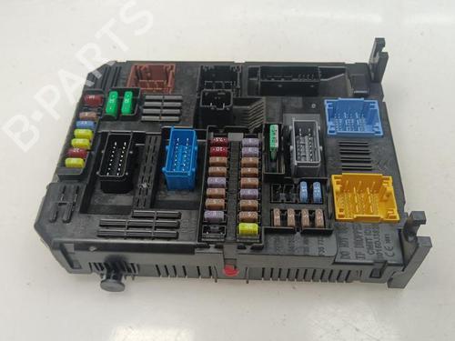 Used Fuse box Fuse box 36693344 36693344