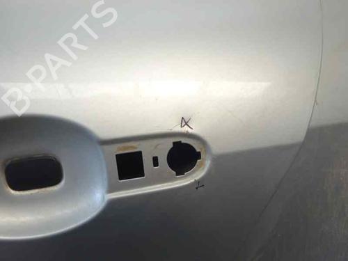 Dør venstre bagtil Dør venstre bagtil RENAULT CLIO III (BR0/1, CR0/1) 1.5 dCi (BR17, CR17) (86 hp) 10337502 10337502