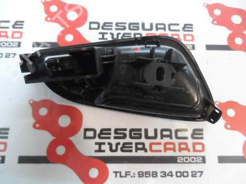 Used Front left interior door handle Front left interior door handle 3213238 3213238