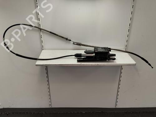 Used Electric handbrake OPEL INSIGNIA A (G09) 1.6 CDTi (68) (136 hp) 17613624