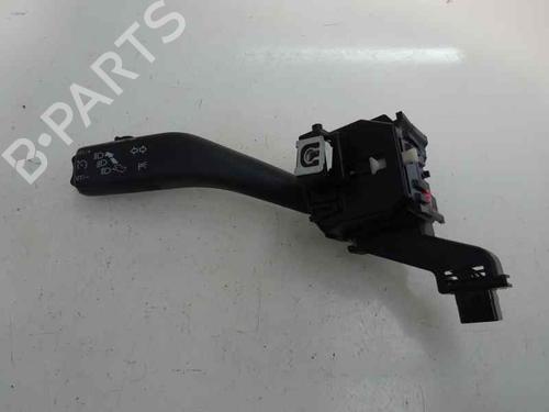 Used Steering column stalk SEAT LEON (1P1) 1.9 TDI (105 hp) 8408466