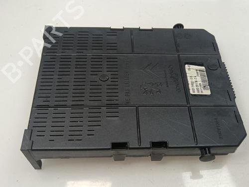 Fuse box CITROËN C5 II (RC_) 2.0 HDi (RCRHRH) | BP35743657E1 - Image 3