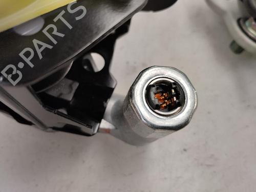 Used Front right seatbelt Front right seatbelt 13925576 13925576