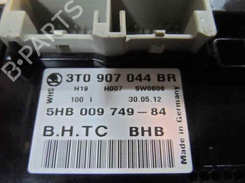 AC Styreenhet / Manøvreringsenhet SKODA OCTAVIA II (1Z3) 1.6 (102 hp) 354223