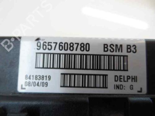Used Fuse box CITROËN XSARA PICASSO (N68) 1.6 HDi (90 hp) 355105