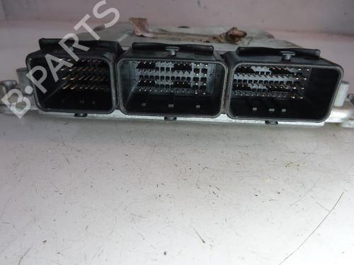 Used Engine control unit (ECU) RENAULT SCÉNIC I MPV (JA0/1_, FA0_) 1.9 dCi (JA05, JA1F) (102 hp) 10749641