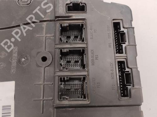 Zekeringkast RENAULT MEGANE II (BM0/1_, CM0/1_) 1.5 dCi (BM0F, BM0T, BM2B, CM0F, CM0T) (82 hp) 11758117