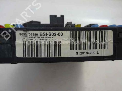 Used Fuse box Fuse box 10342444 10342444